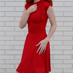 Retrolicious vintage style Bombshell Dress in Red size S